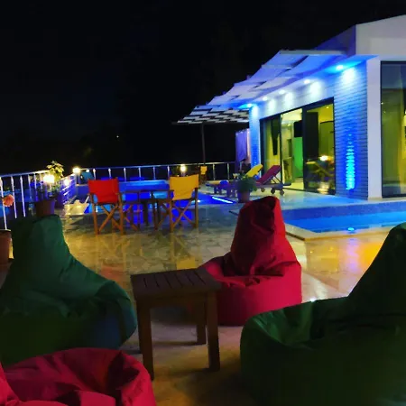 Cinar Hotel *